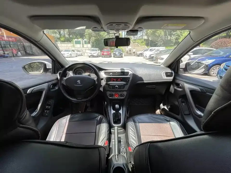 Peugeot 301