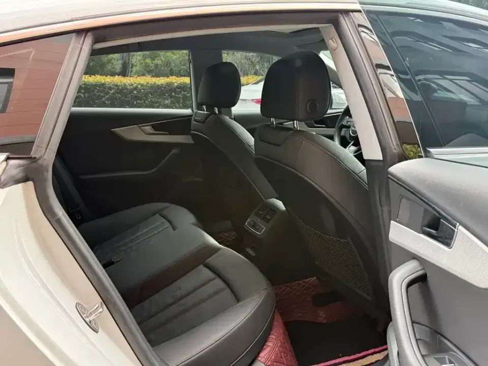 Audi A5 (Import)