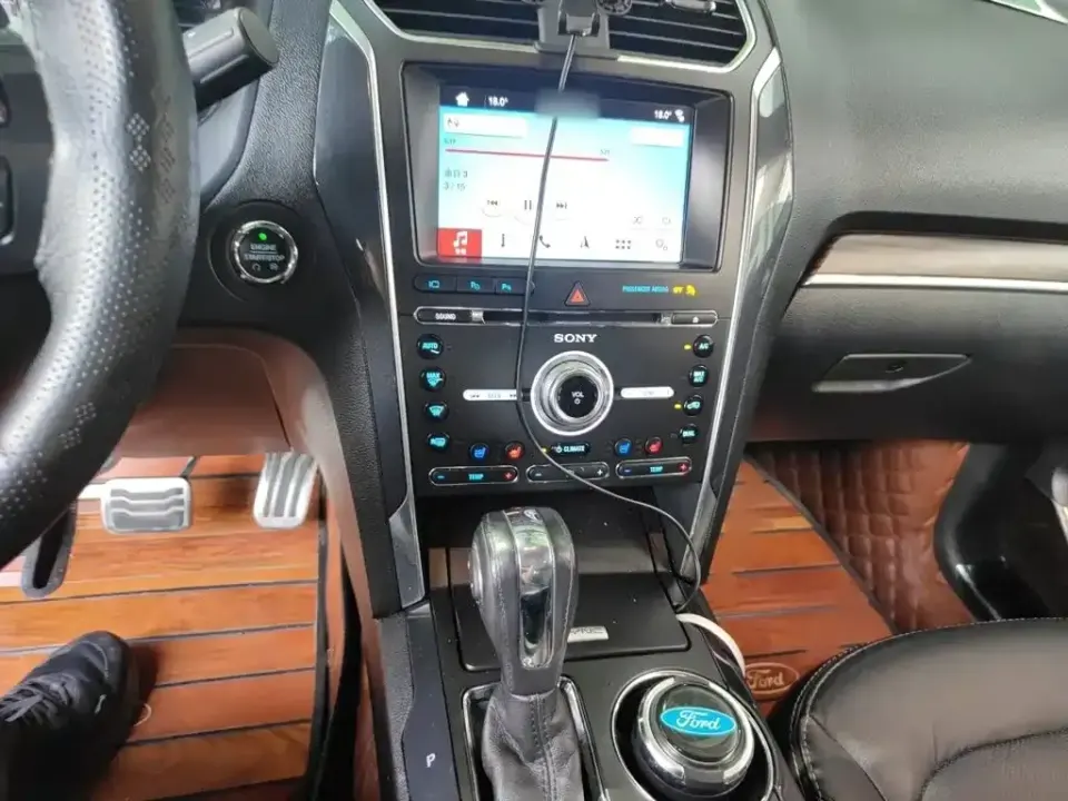 Ford Explorer (Import)