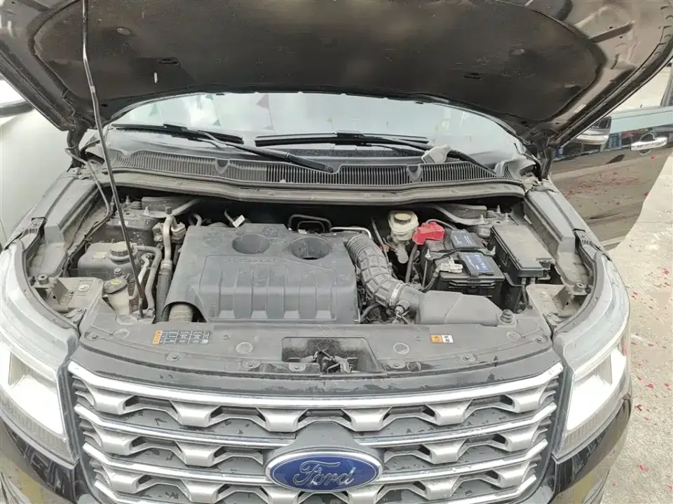 Ford Explorer (Import)