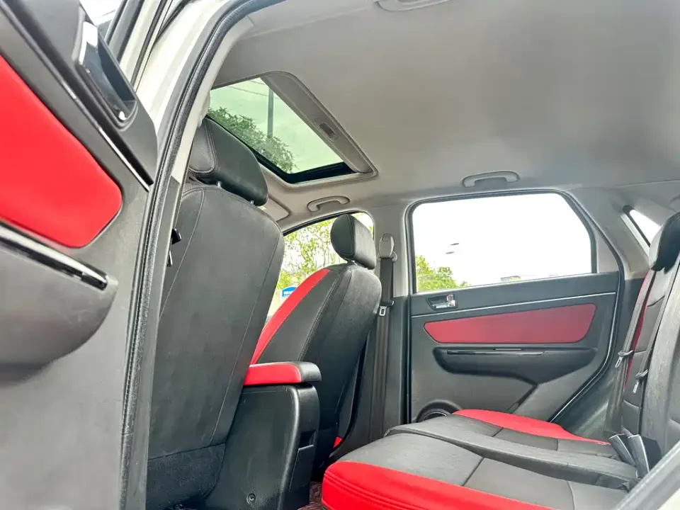 BAIC Senova X25