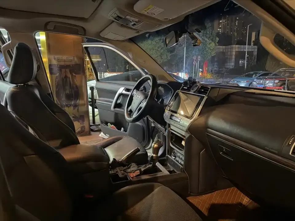 Toyota Prado