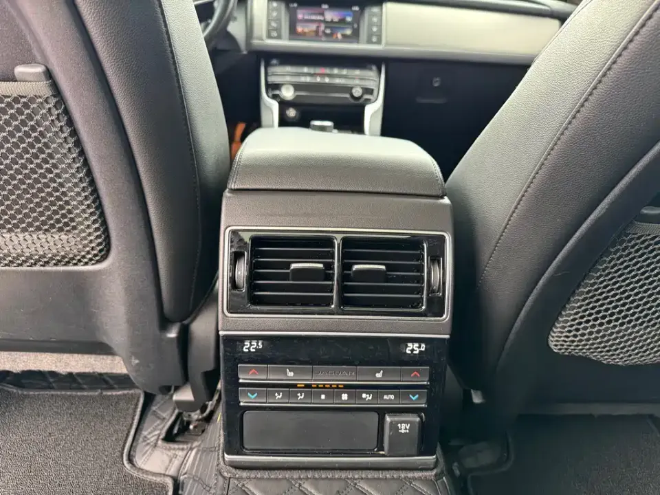 Jaguar XFL
