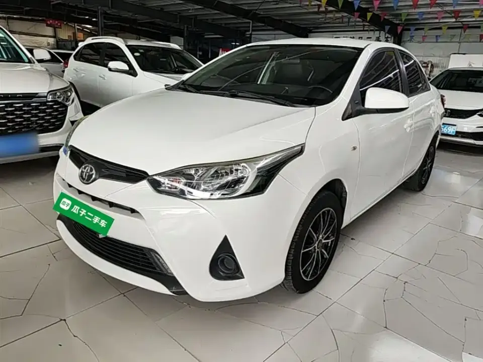 Toyota Yaris L