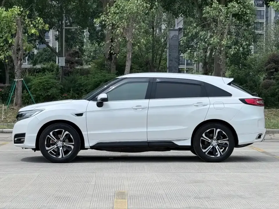 Honda UR-V