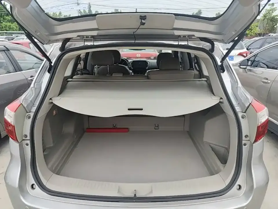 Venucia T70