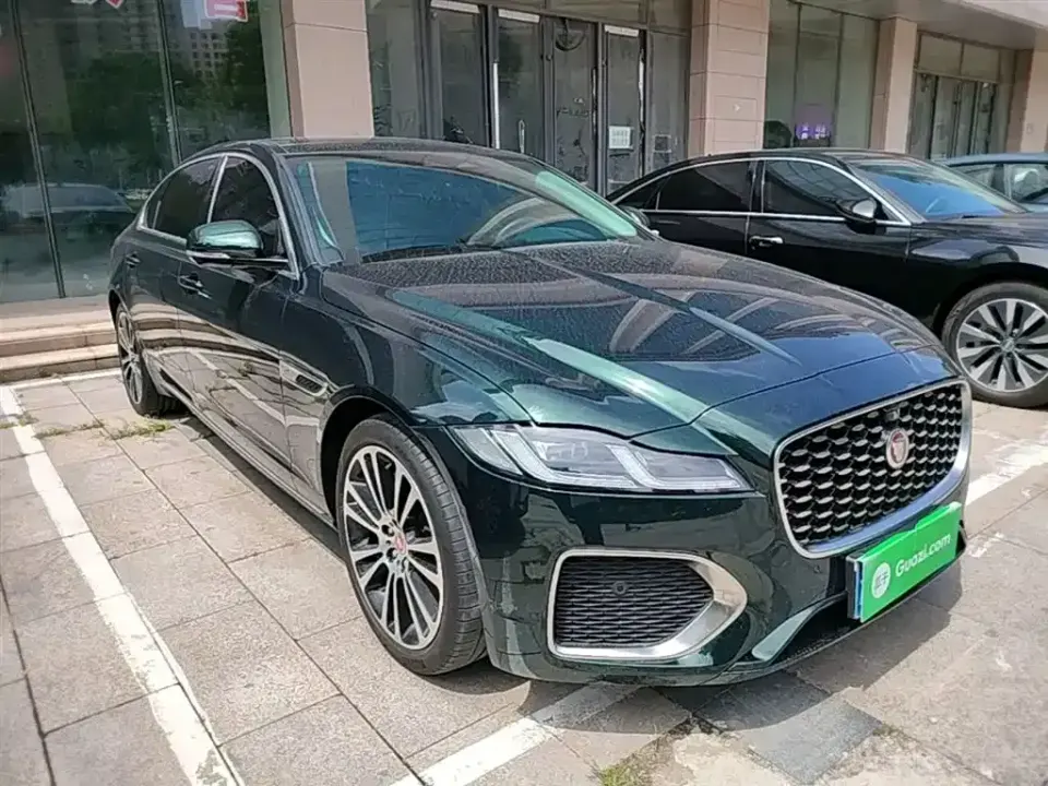 Jaguar XFL