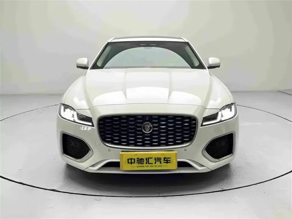 Jaguar XFL