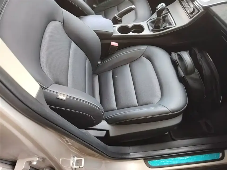 Geely Emgrand GS