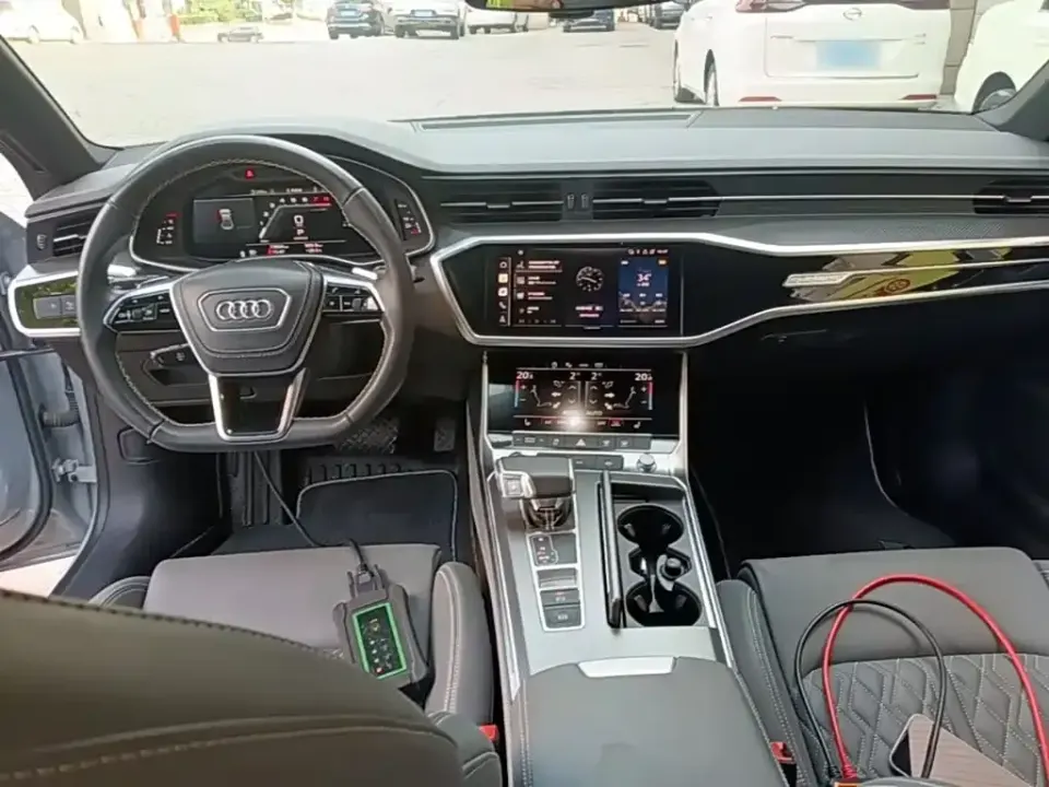 Audi A7L