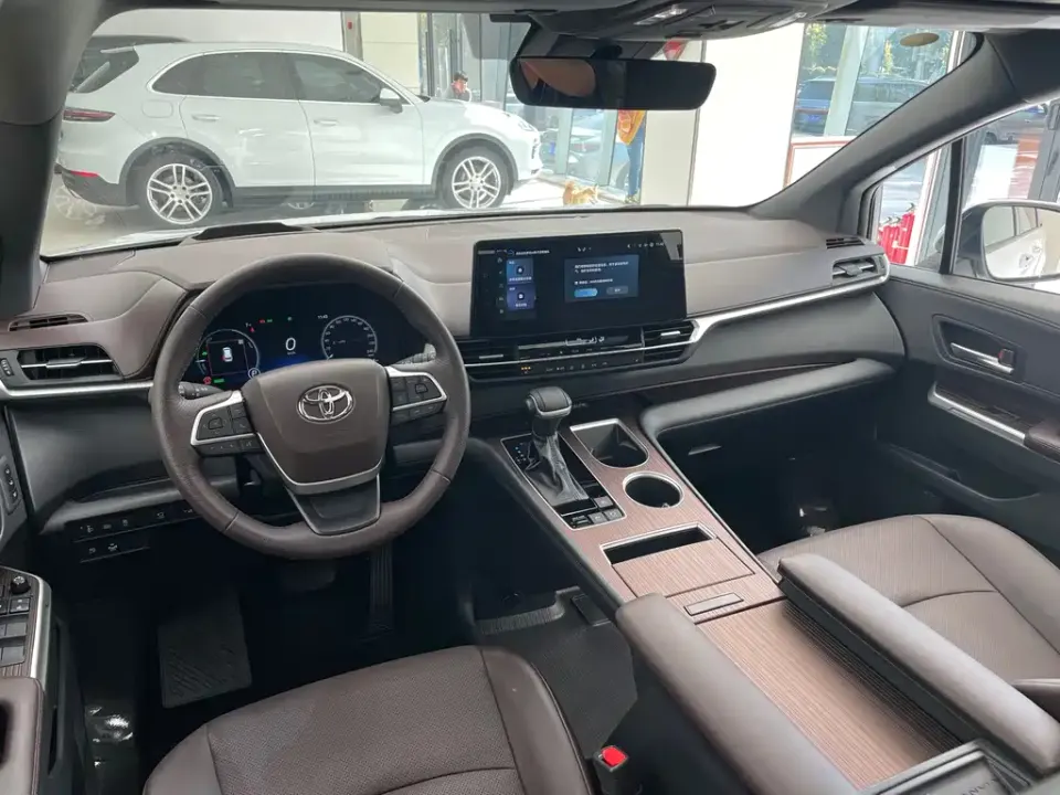 Toyota Granvia
