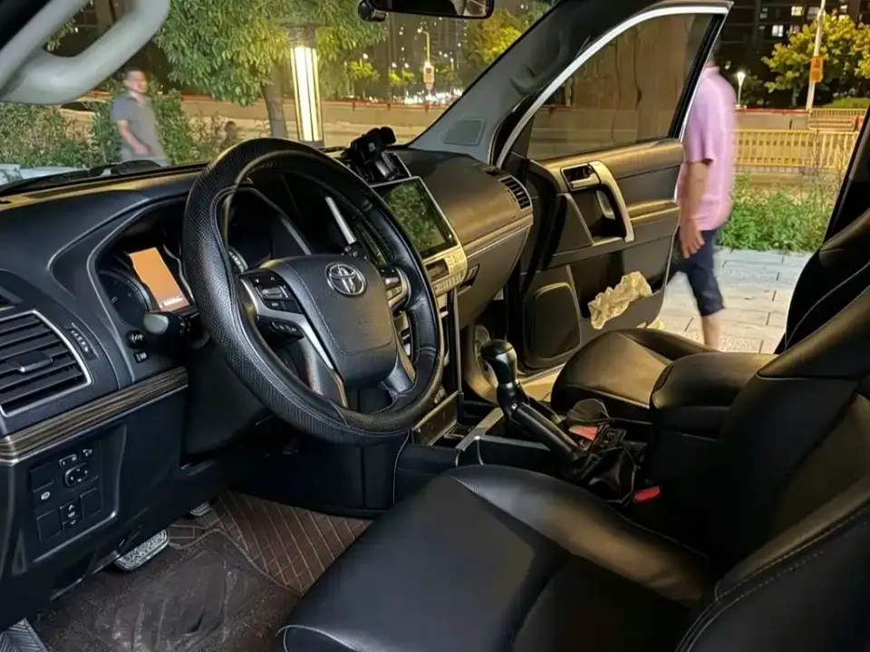 Toyota Prado