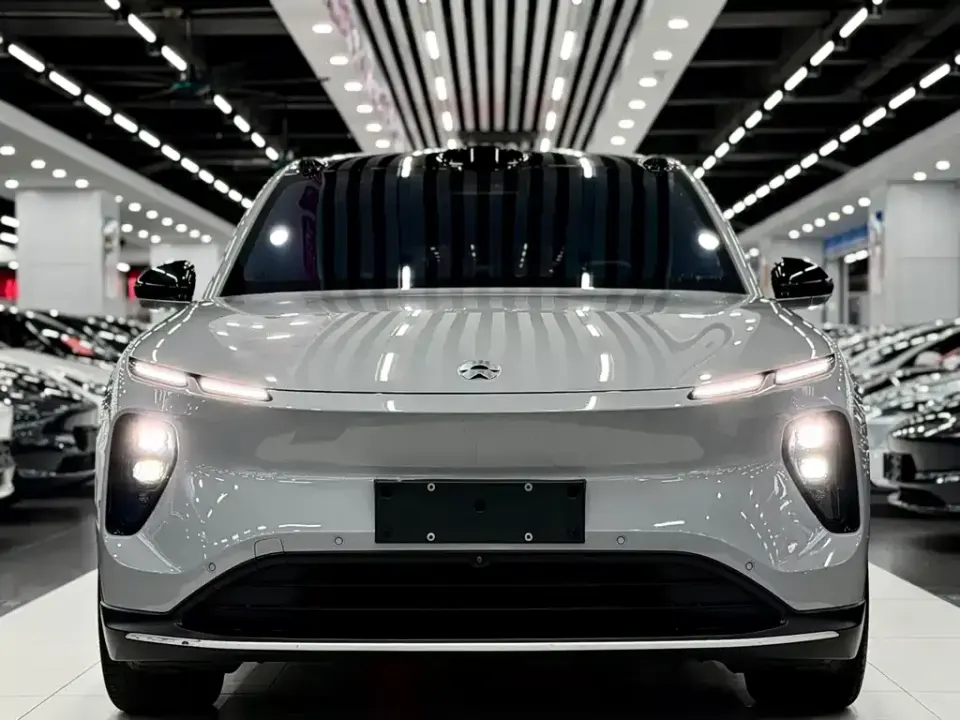 Nio EC6