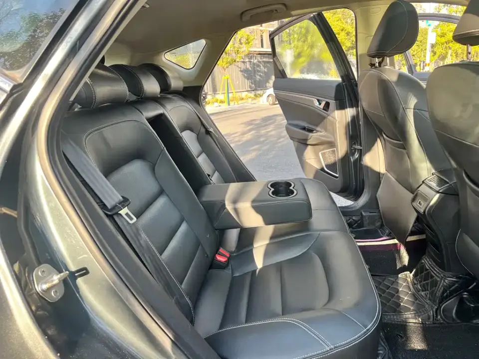 Geely Emgrand GS