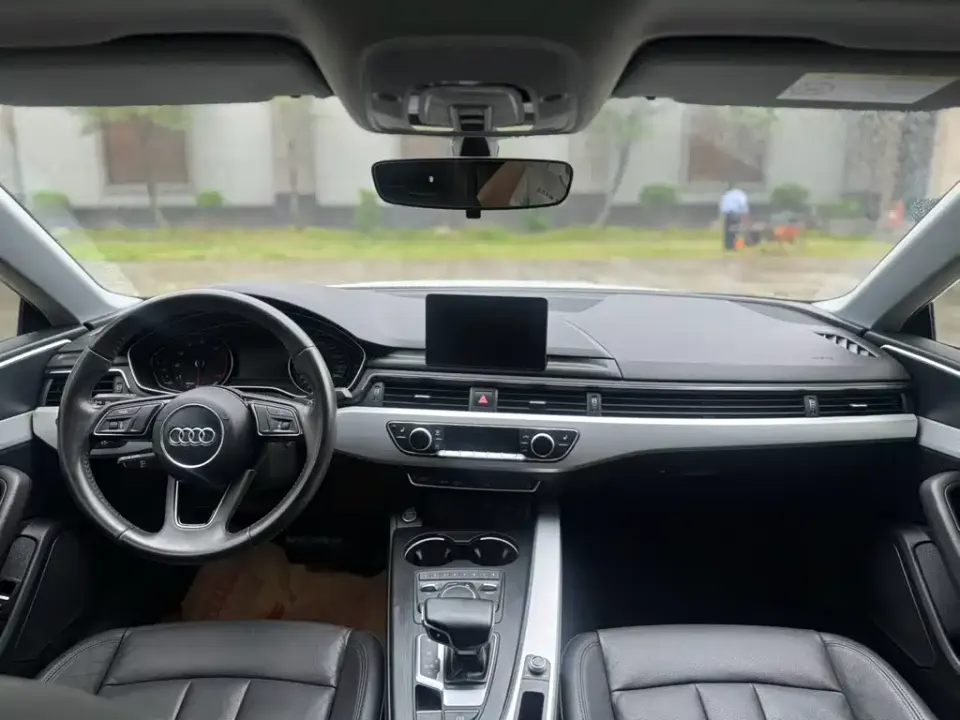 Audi A5 (Import)