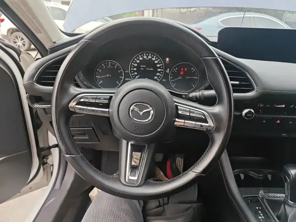 Mazda 3 Axela