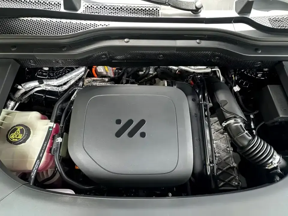 IM Motors IM LS9