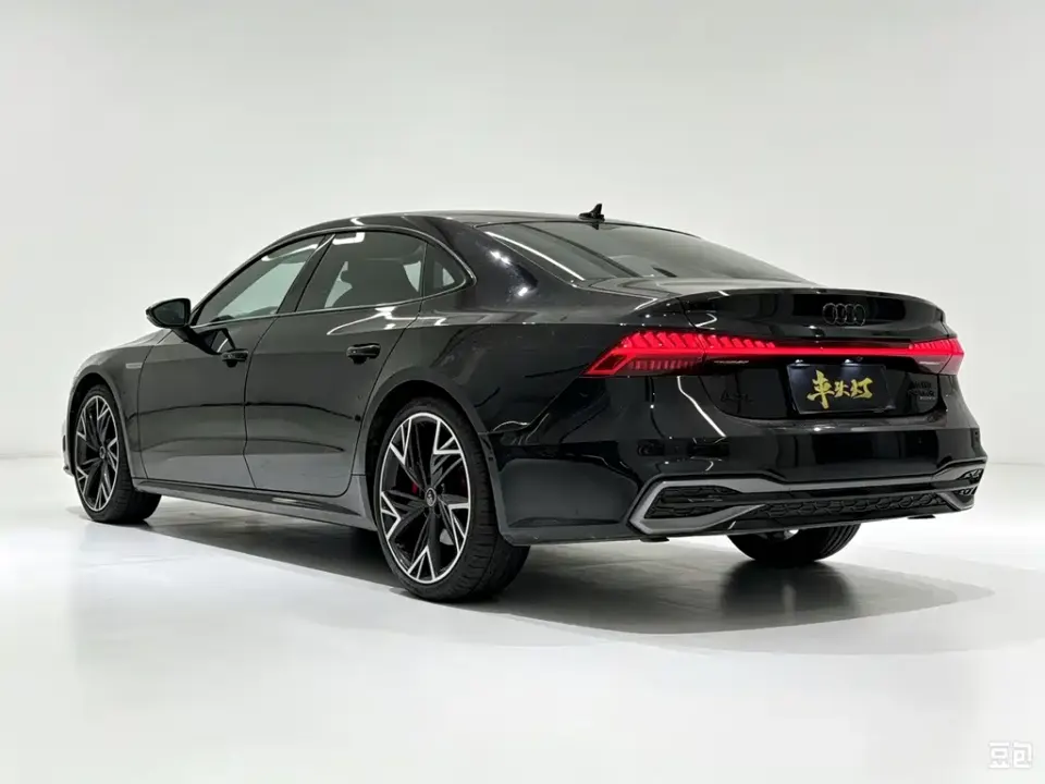 Audi A7L