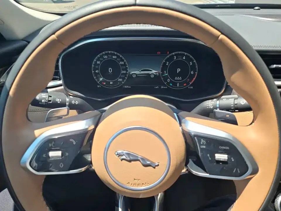 Jaguar XFL