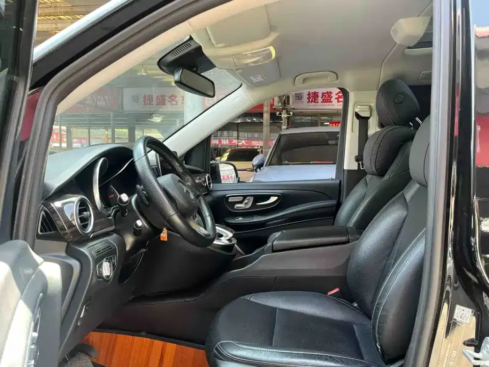 Mercedes-Benz V-Class