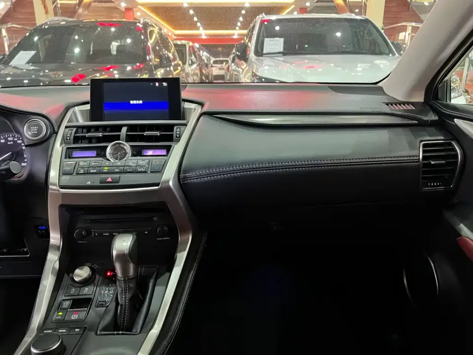 Lexus NX