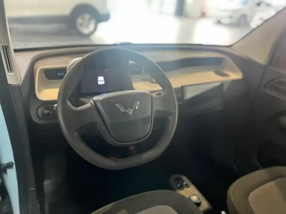 Wuling MINIEV