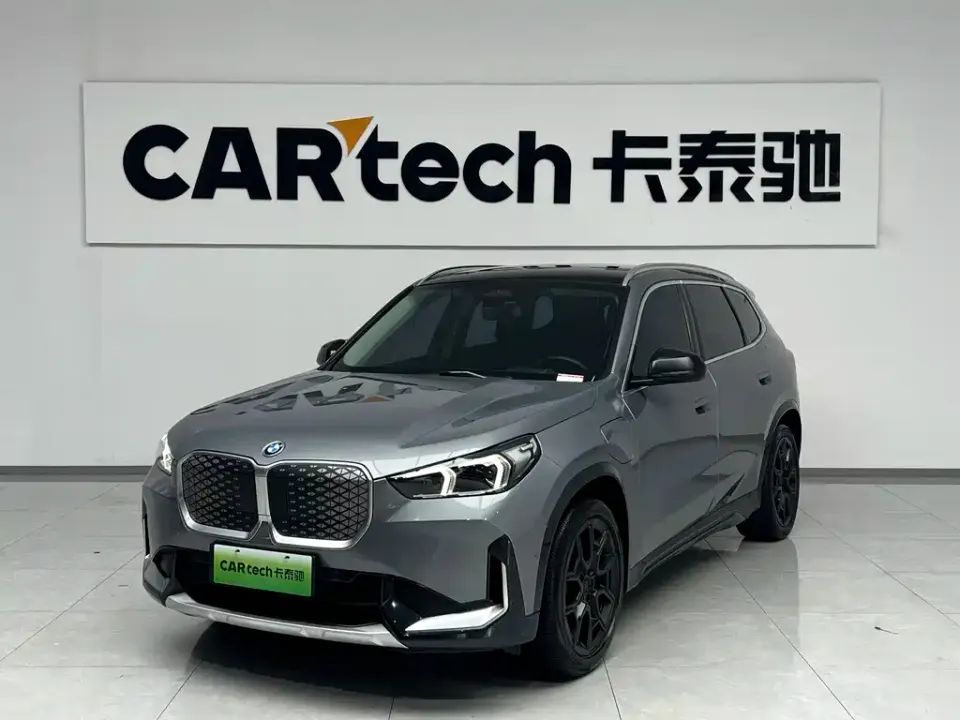BMW iX1
