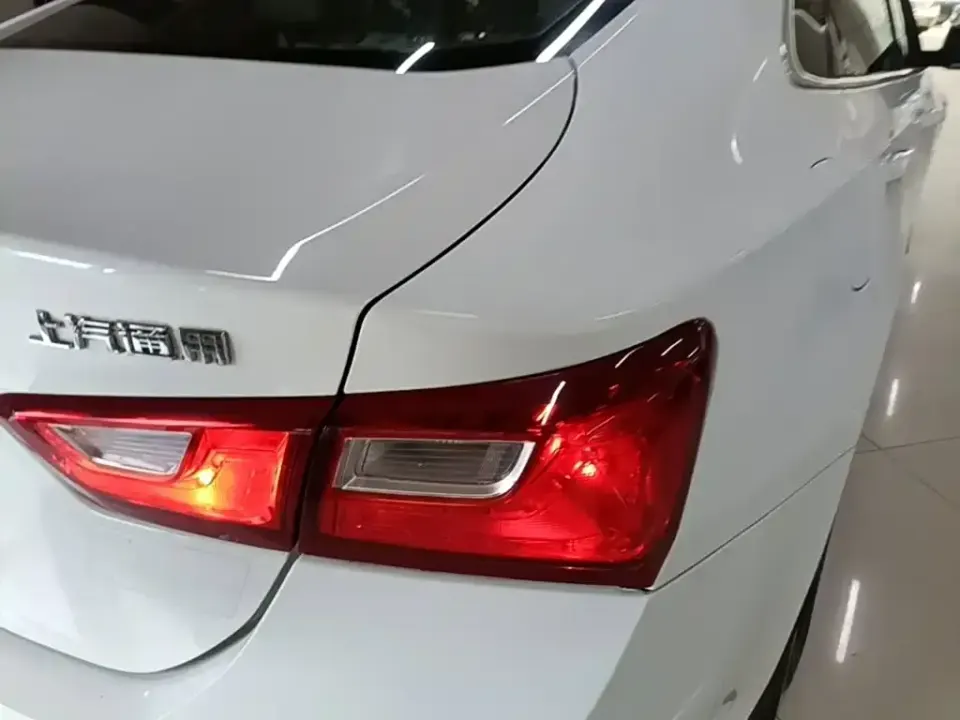Chevrolet Malibu XL