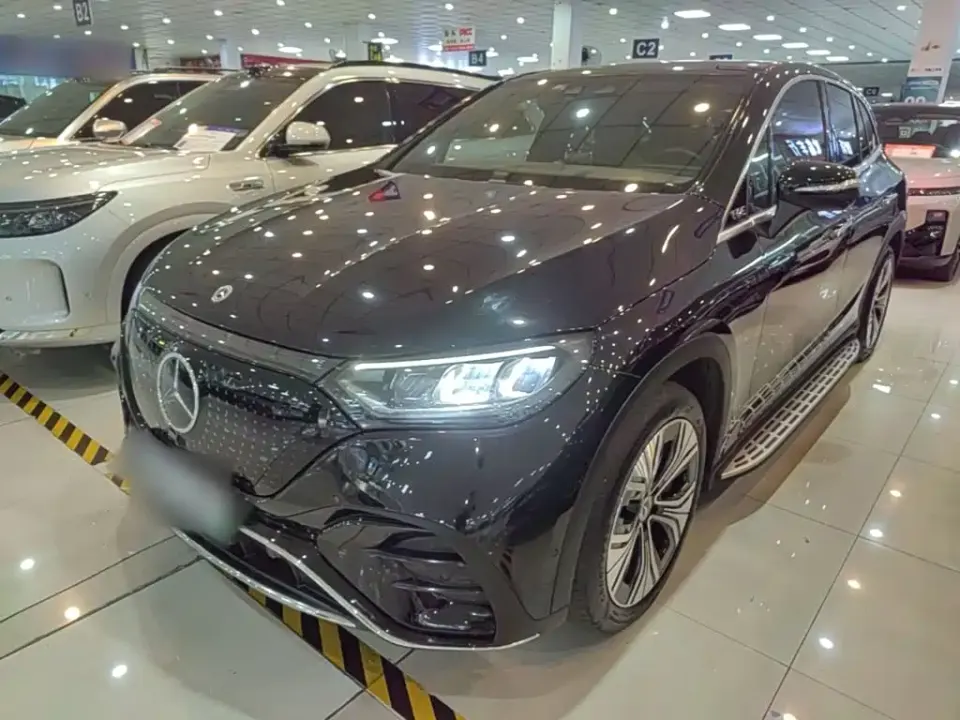 Mercedes-Benz EQE SUV