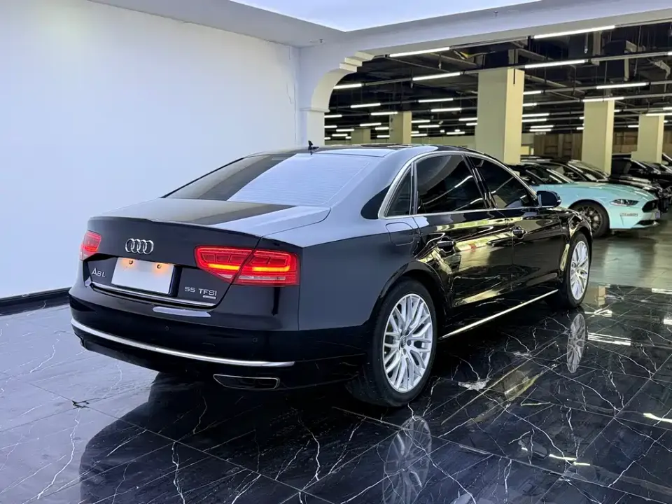 Audi A8