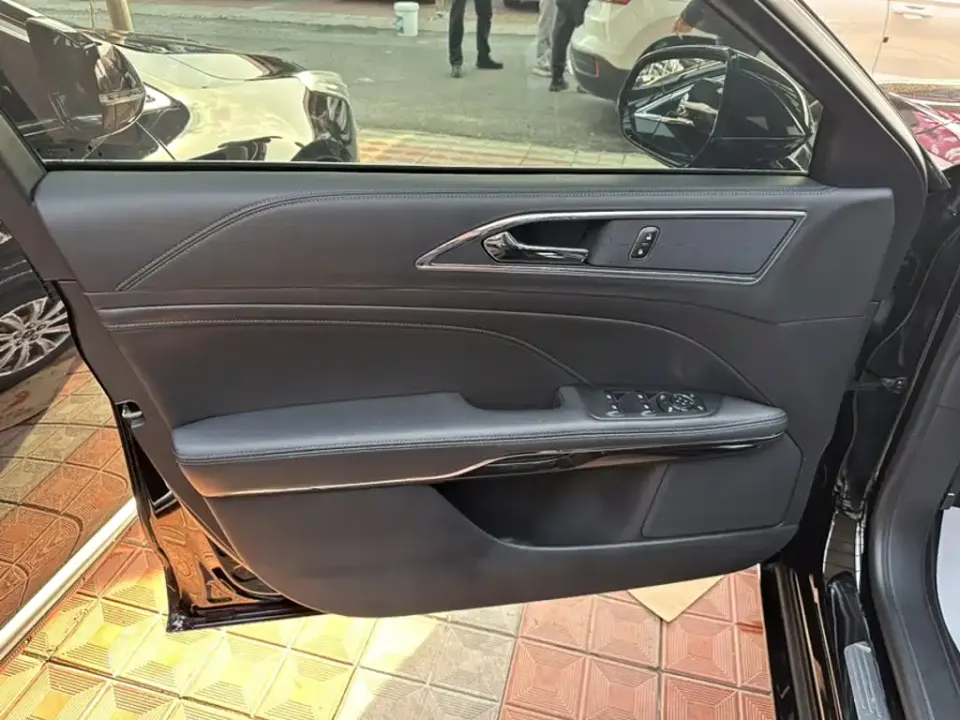 Ford Taurus