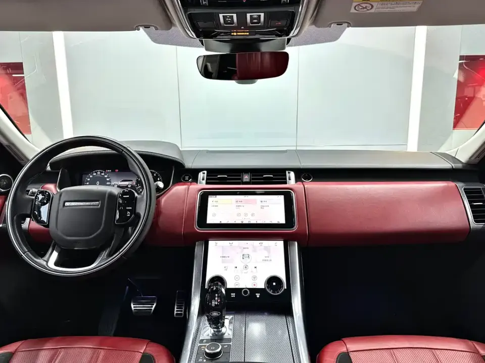 Land Rover Sport