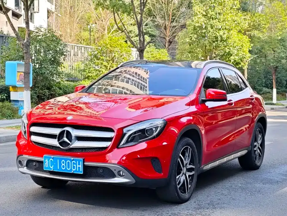 Mercedes-Benz GLA