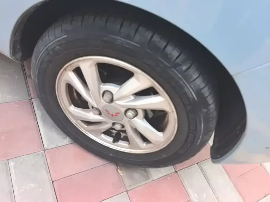 Wuling MINIEV