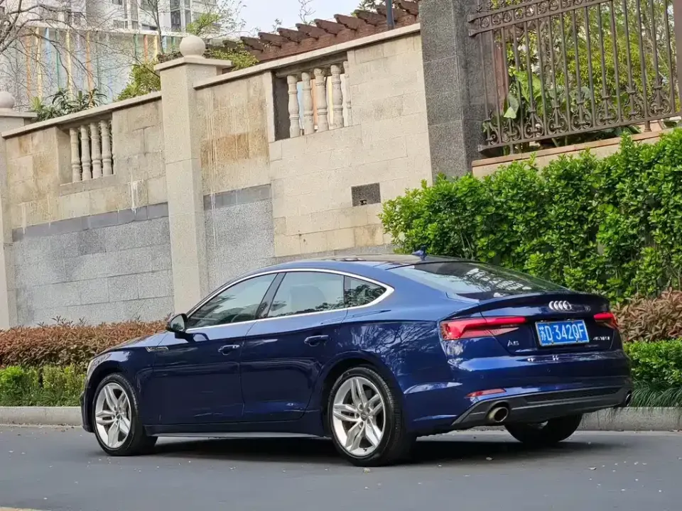 Audi A5 (Import)
