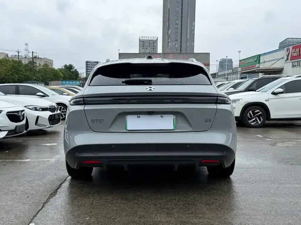 Nio ET5T