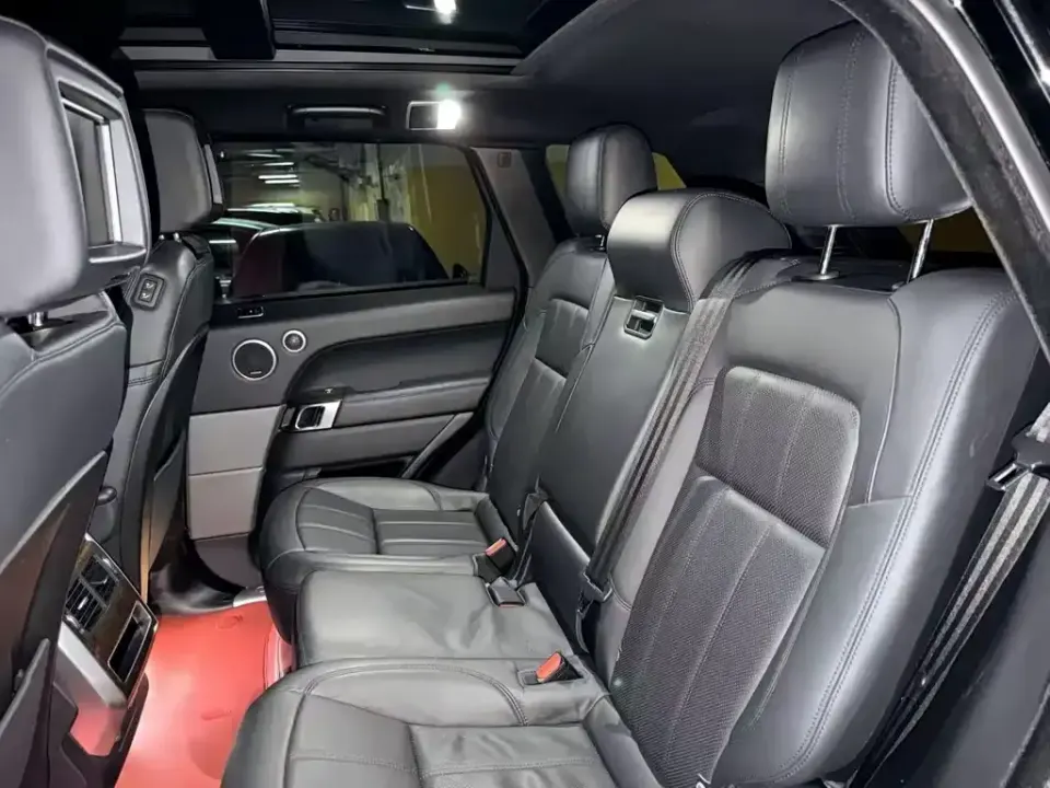 Land Rover Sport PHEV