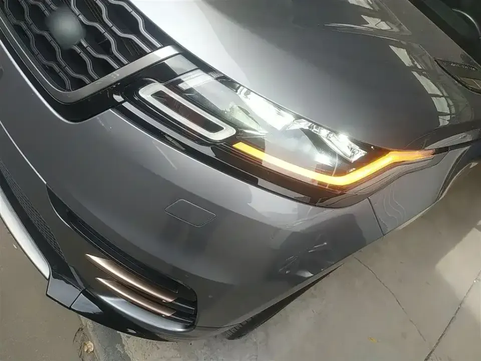 Land Rover Velar