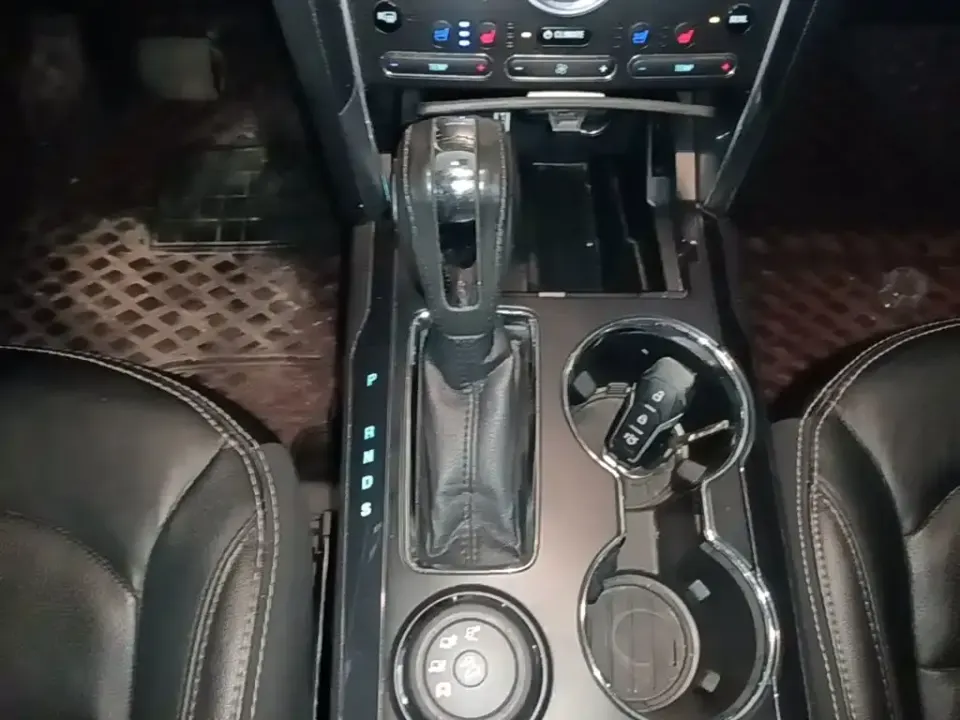 Ford Explorer (Import)