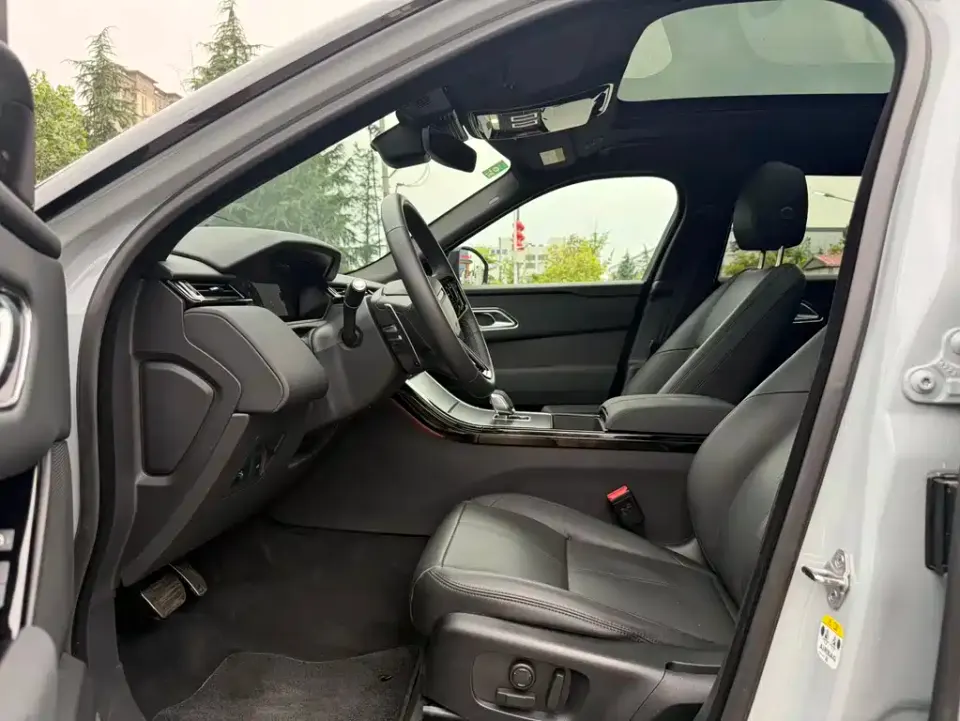 Land Rover Velar
