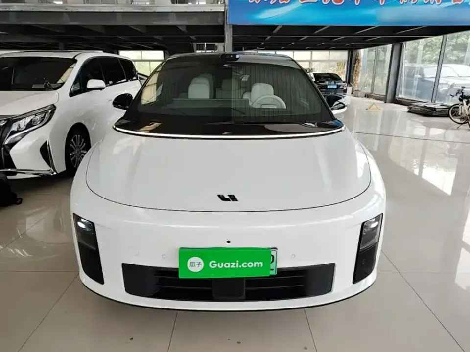 Li Li i6