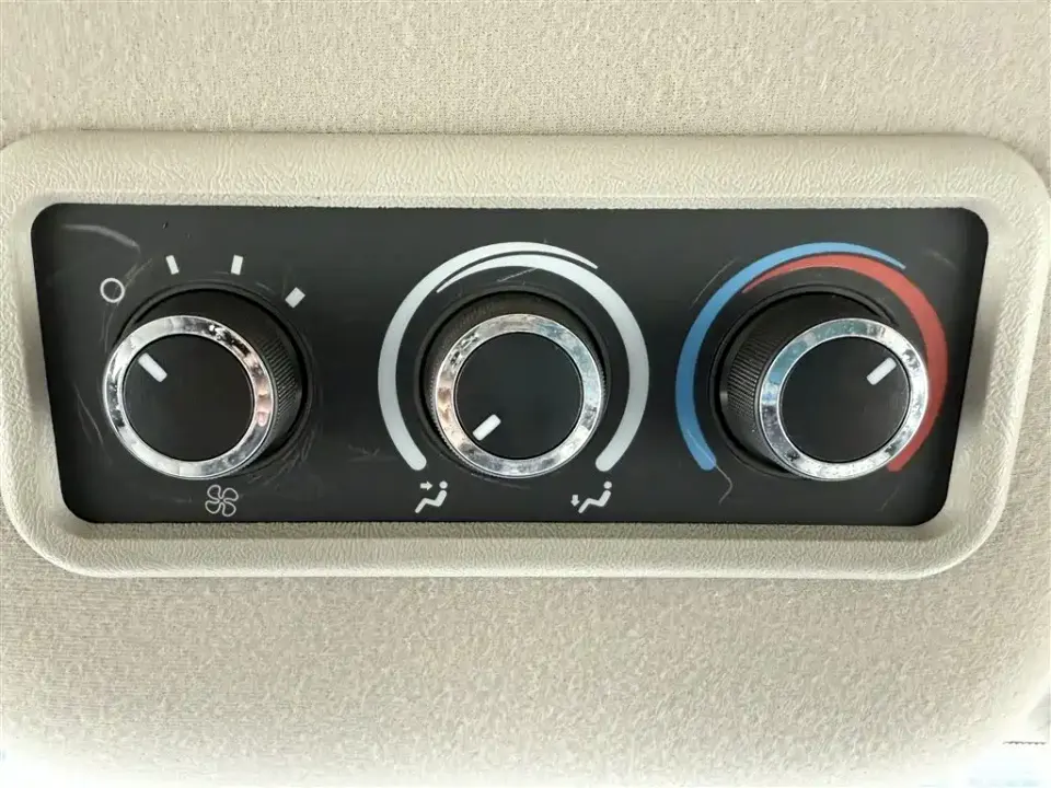GMC Savana