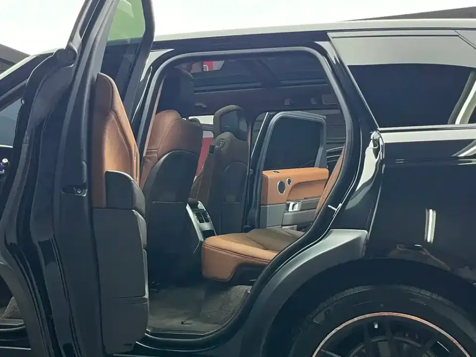 Land Rover Sport