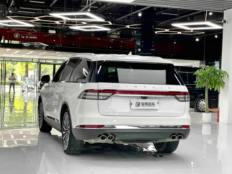 Lincoln Aviator (Import)