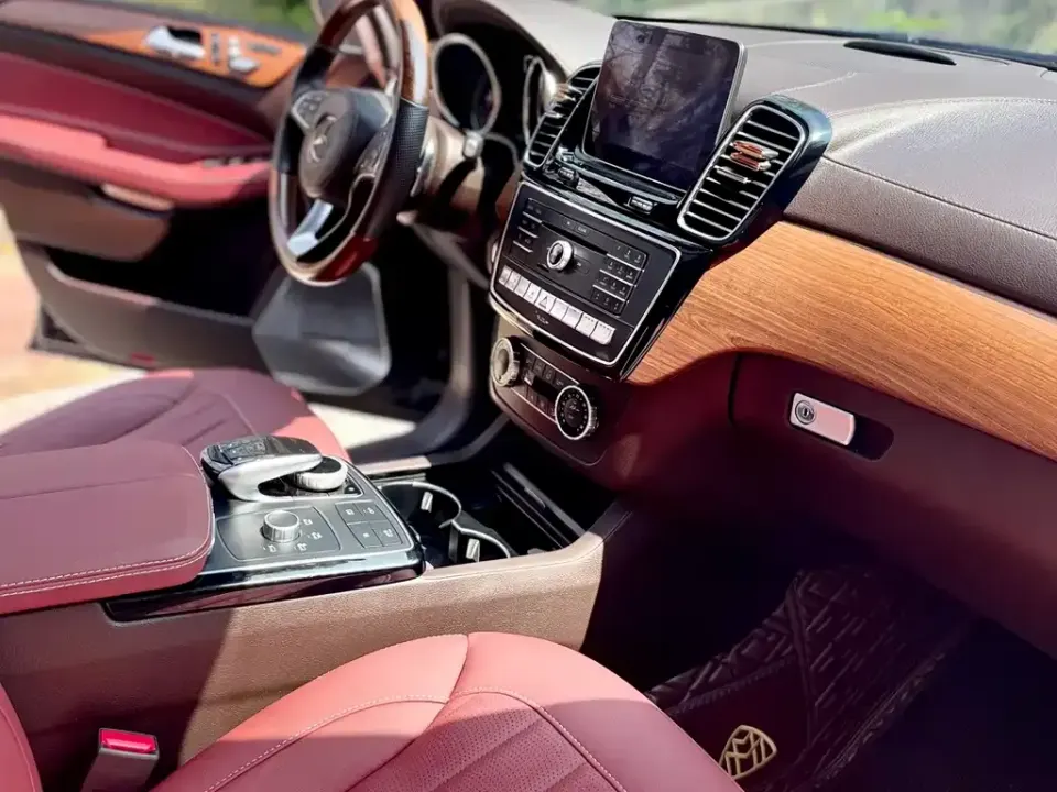 Mercedes-Benz GLS