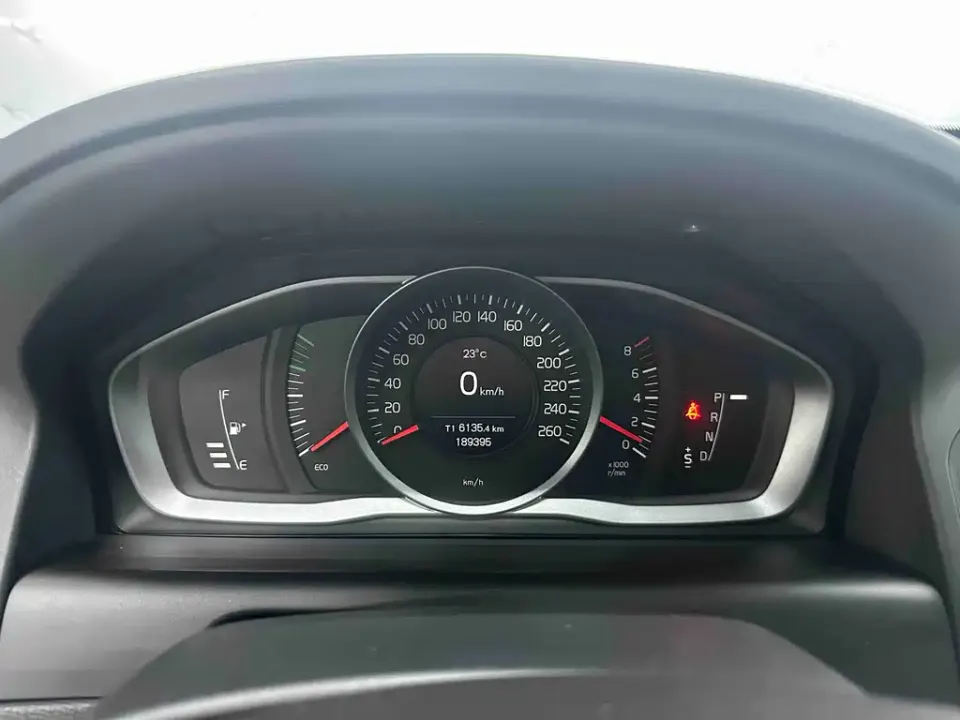Volvo XC60 (Import)