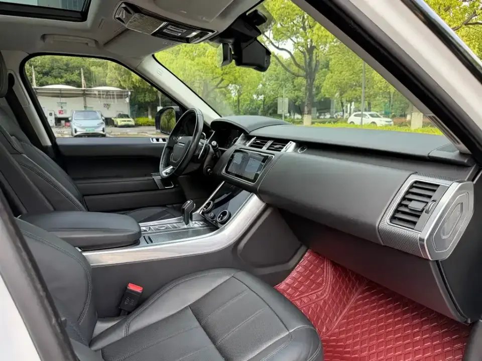 Land Rover Sport