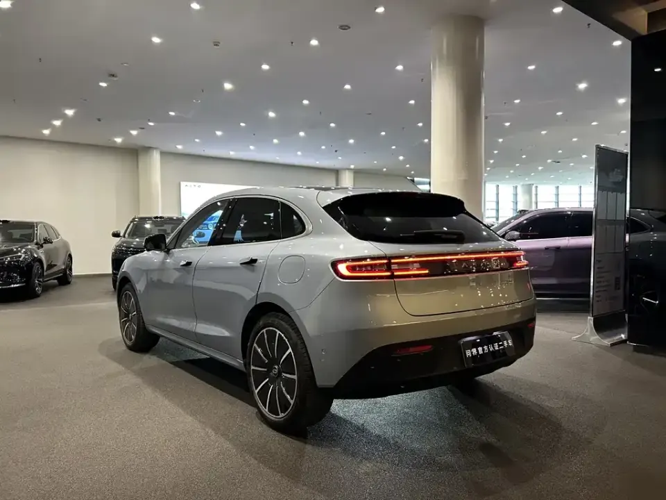 AITO AITO M5