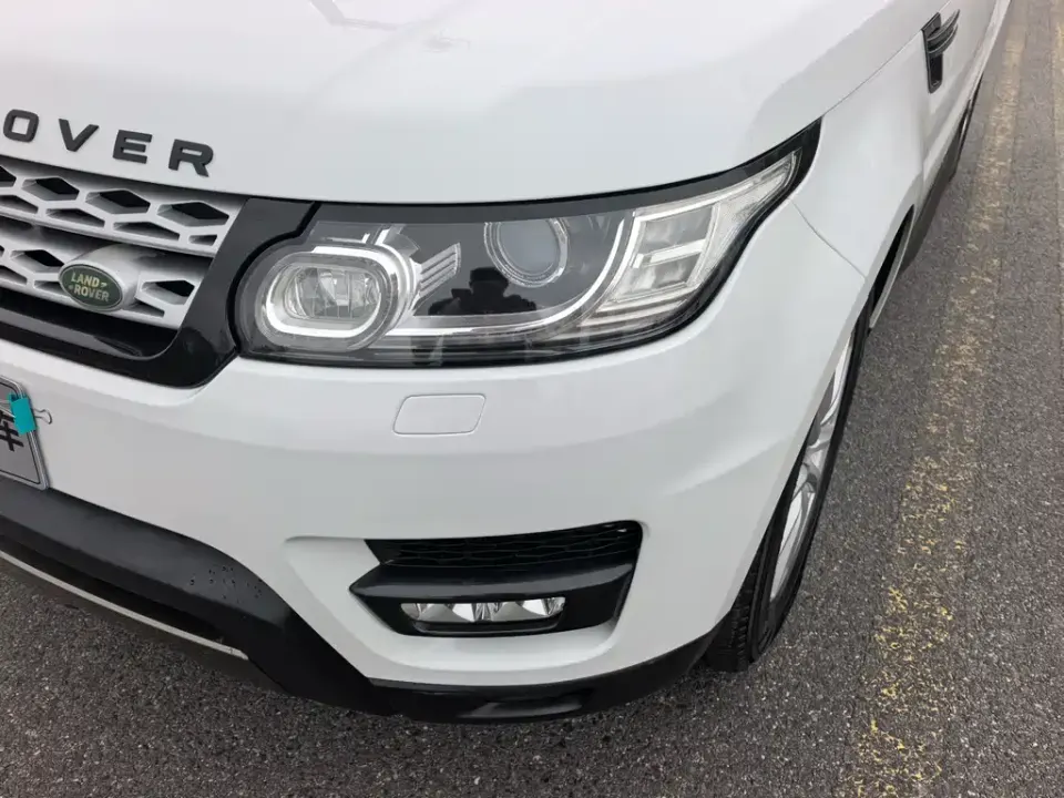 Land Rover Sport