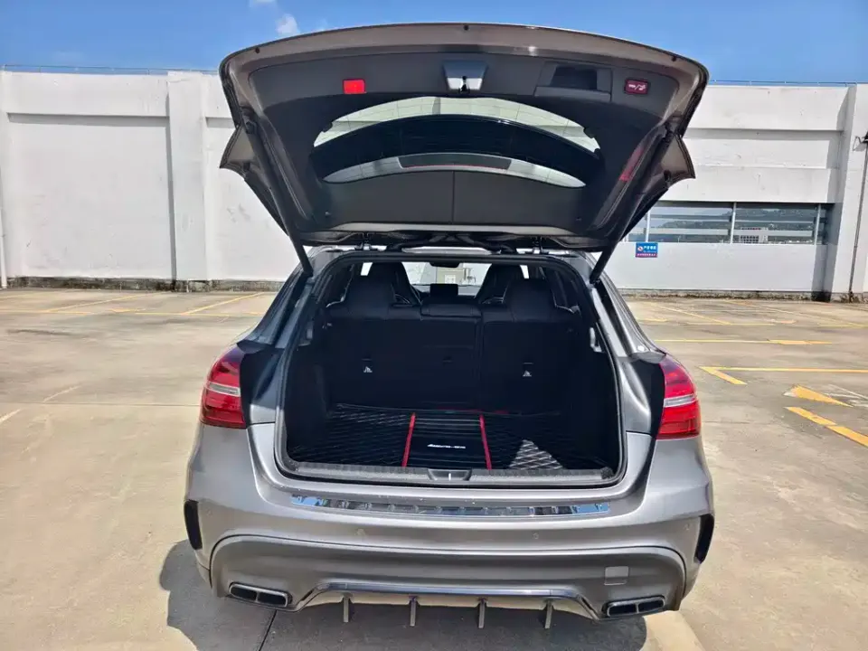 Mercedes-Benz GLA AMG